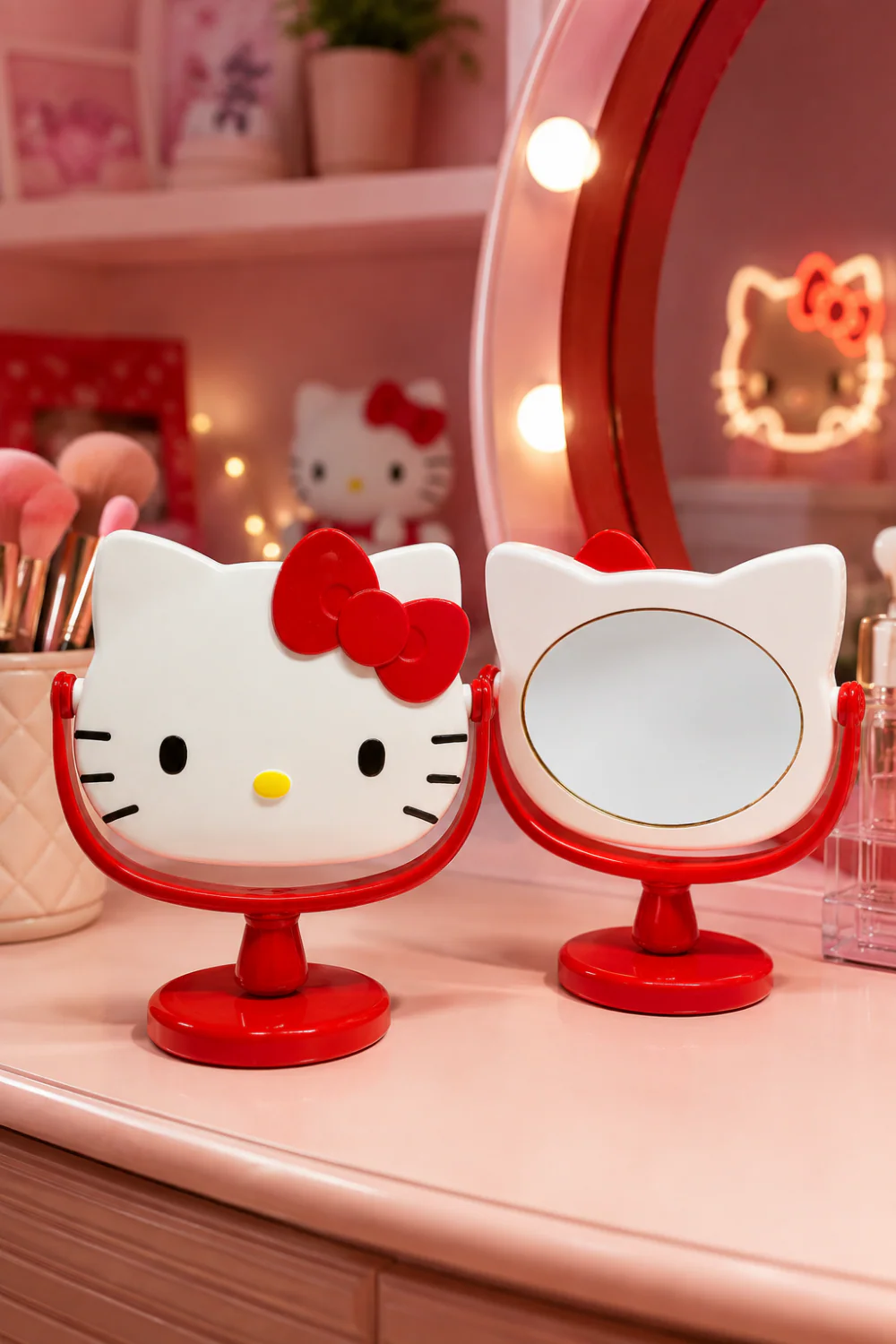 Hello Kitty Figürlü Döner Masaüstü Ayna