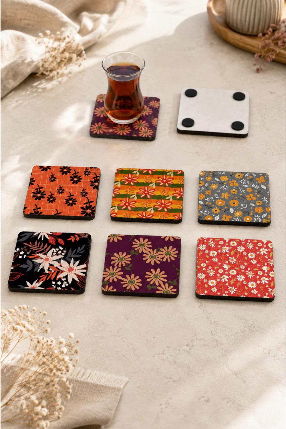 Çiçek Temalı 10 x 10 cm 6’lı Bardak Altlığı Seti