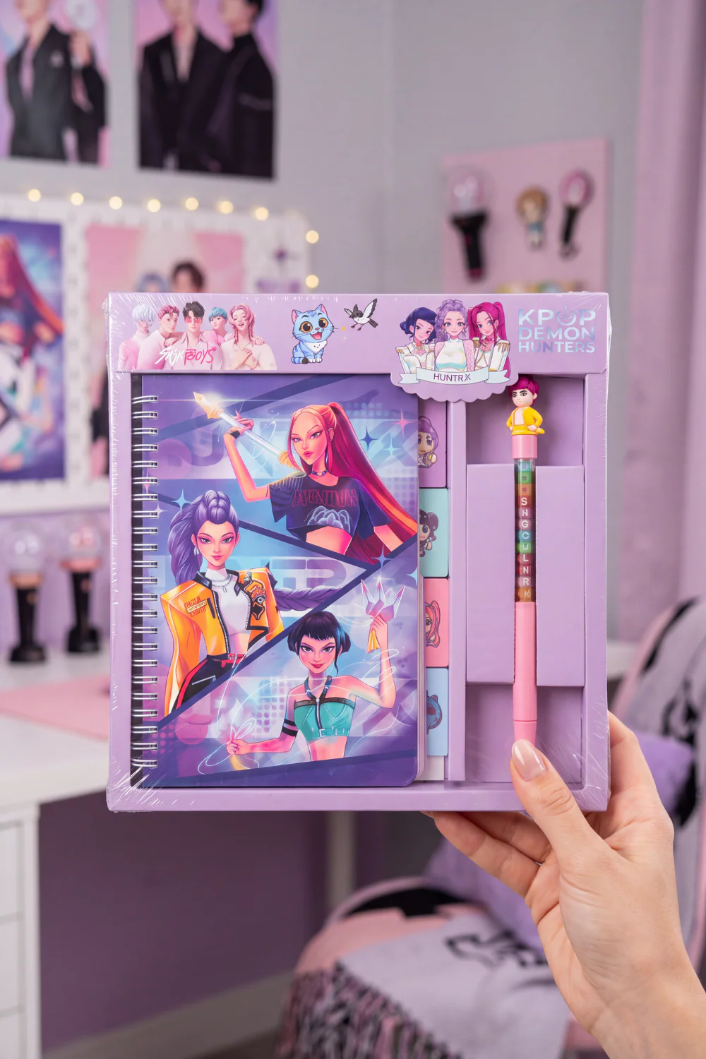 K-POP Demon Hunters Temalı Defter + Kalem Kırtasiye Seti — Rumi, Mira & Zoey